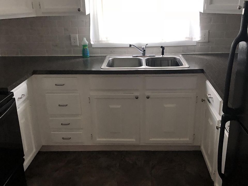 2nd image of 317 Bedford St