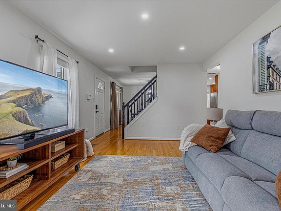 4th image of 13005 Kingswell Dr #1