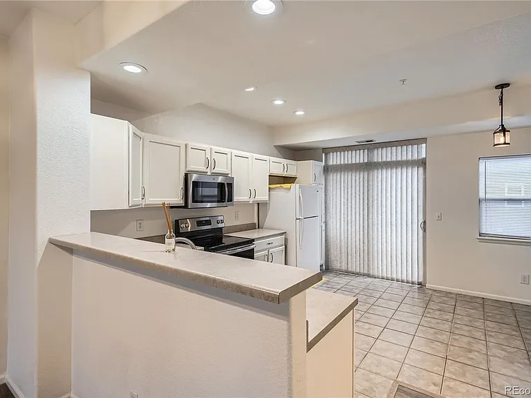 18847 E Yale Cir #D — Photo 7