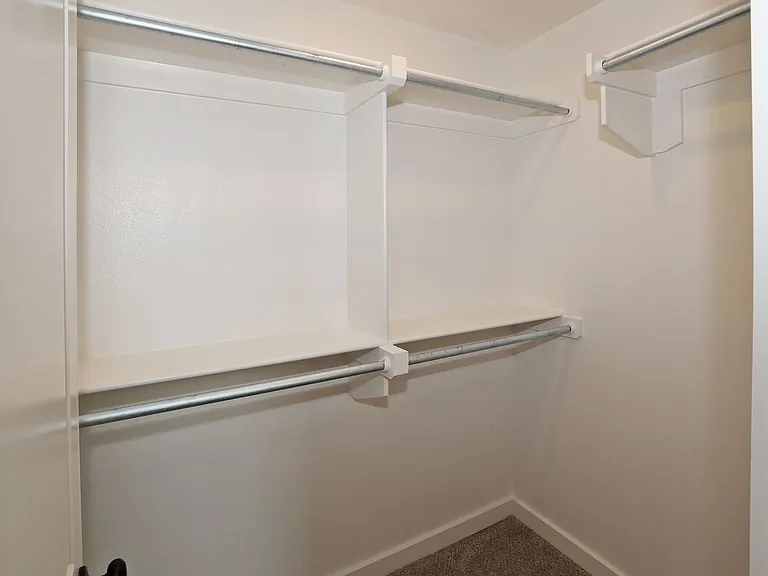 4902 Locker St — Photo 12