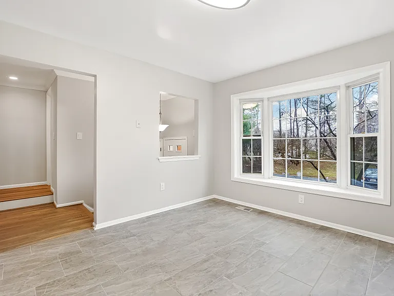 10106 Bosworth Ct — Photo 5