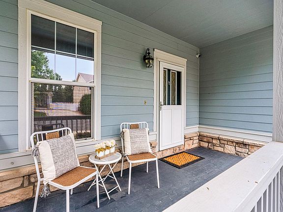 4th image of 4012 Ravenna Pl