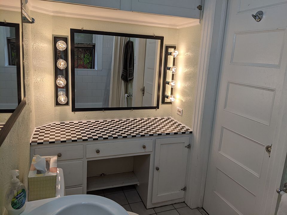 Bath with a lot of charm