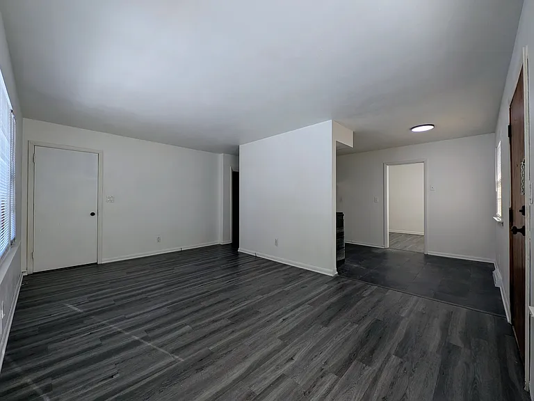 5003 Tamery Ln #4 — Photo 3