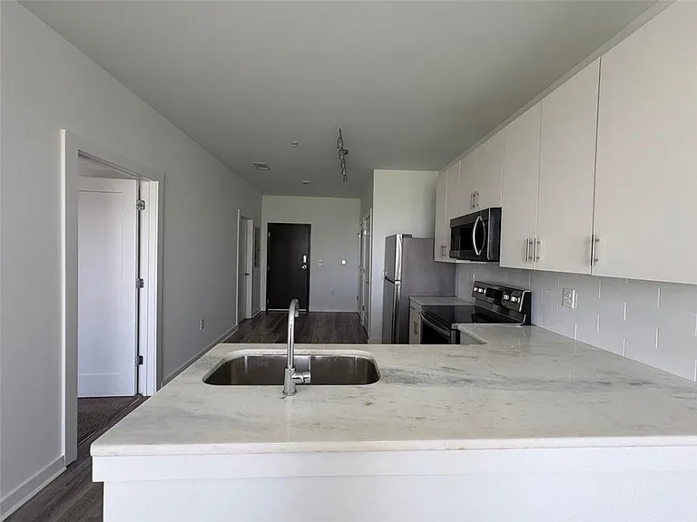 525 Parkway Dr NE #512 — Photo 8