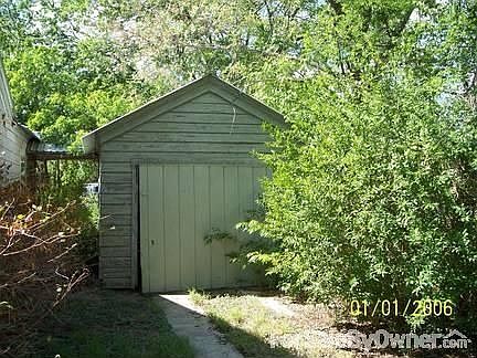 2nd image of 2307 Dartmore St