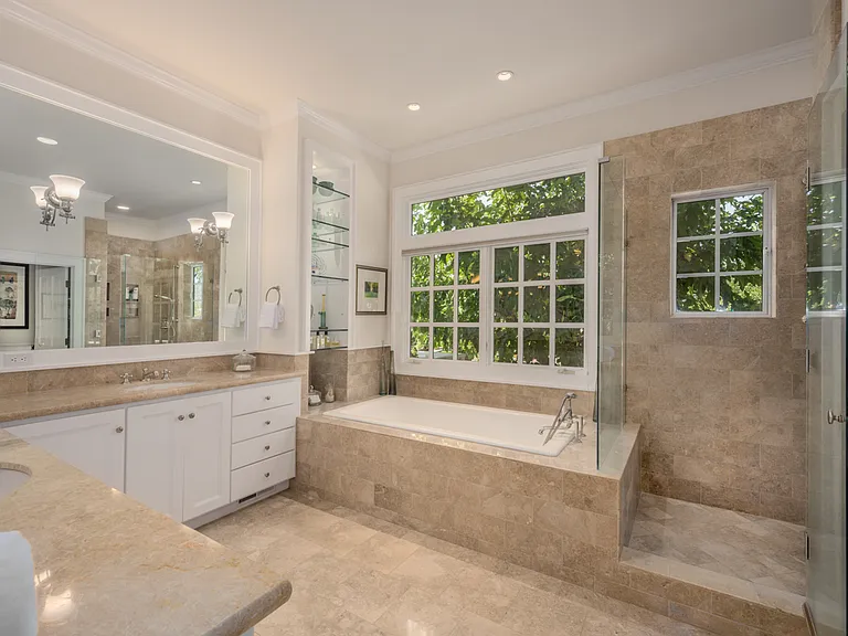 950 Mee Ln — Photo 14
