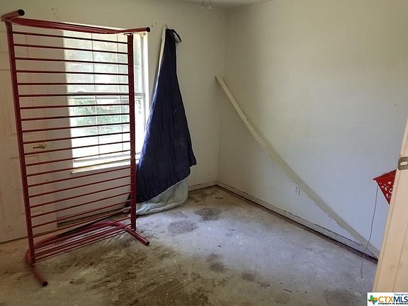 4th image of 514 Welch Ave