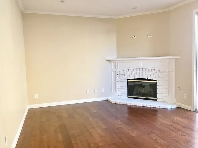 1727 Blossom Ct — Photo 14