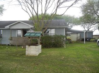 7802 Fm 1952 Rd, Wallis, TX 77485