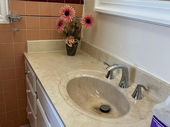3rd image of 780 4th Ave #780