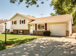 739 Cynthia Ln, Glendale Heights, IL 60139