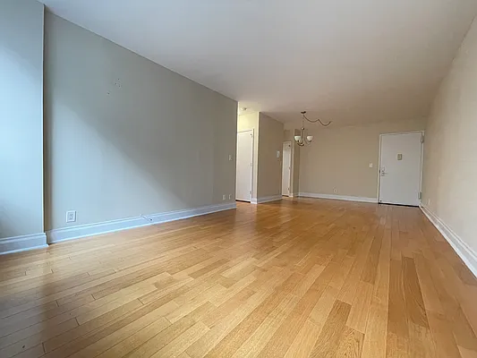 Rented by Brown Harris Stevens | media 6