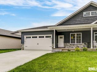 4712 Bellevue Dr, Springfield, IL 62711