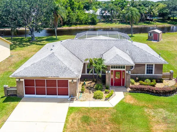 1824 SE Gaskins Circle, Port St Lucie, FL 34952