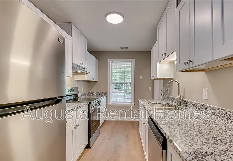 111 Kelly Dr SW — Photo 15