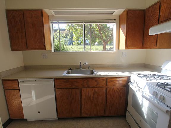 5th image of 785 Sanches St #A