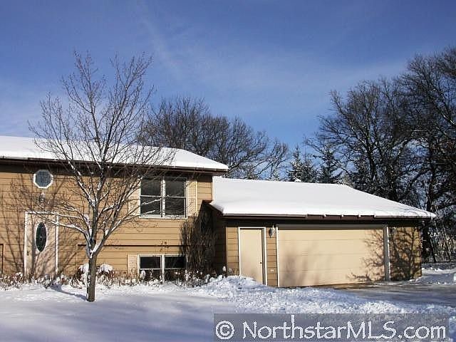 1st image of 595 Lois Ln
