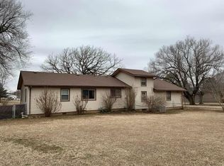 6673 Lindberg Ave, Arkansas City, KS 67005