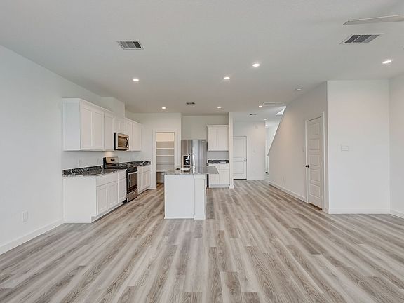4th image of 10504 Belmont Orchard Trl