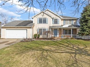 931 Southmoor Cir NE, Canton, OH 44721