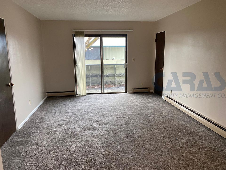 1st image of 1120 Longstaff St