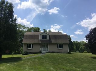 127 Deans Corner Rd, Brewster, NY 10509