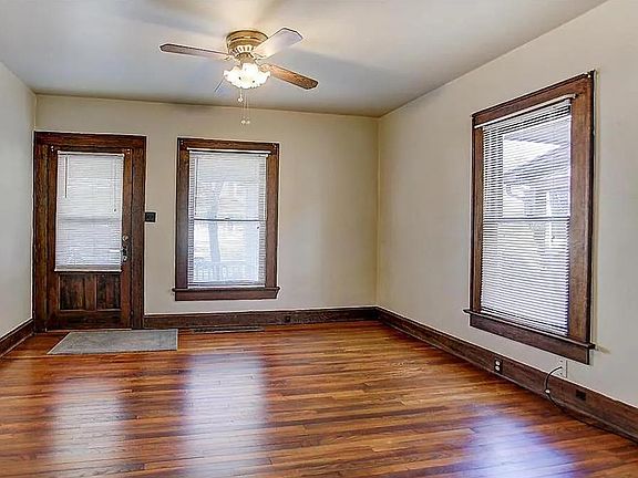 5th image of 527 Lincoln Ave
