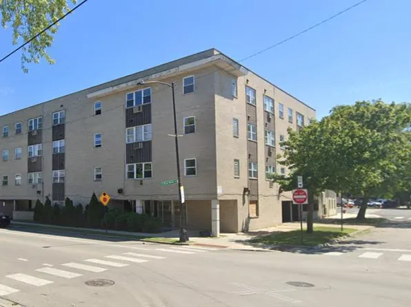 2559 W Bryn Mawr Ave #204, Chicago, IL 60625