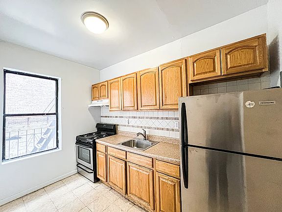 5th image of 134 Haven Ave #1D