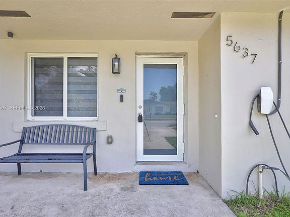 5th image of 5637 SW 36th Ct