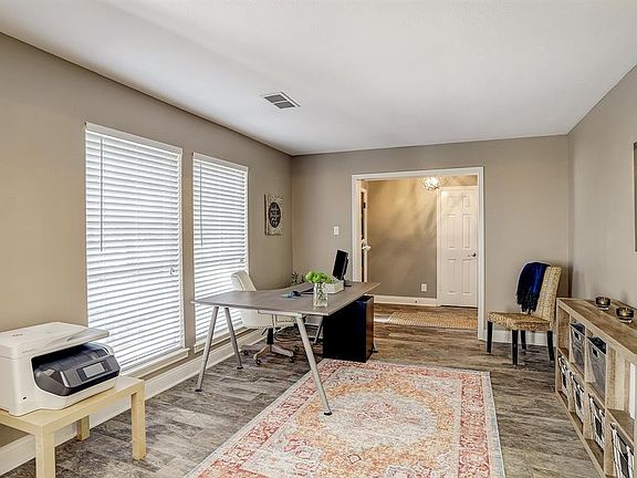 3rd image of 3503 Valley Haven Dr