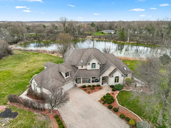 1764 W Elms Court Ln, Crete, IL 60417