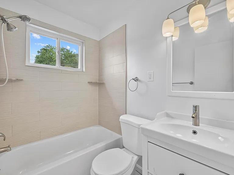 716 Audrey Ln — Photo 43