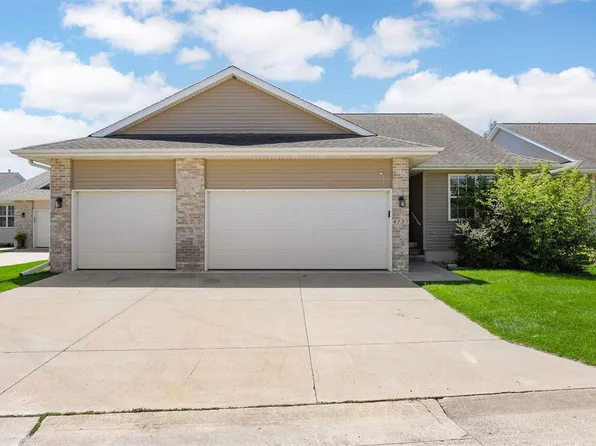 4157 Lakeview Dr SW, Cedar Rapids, IA 52404