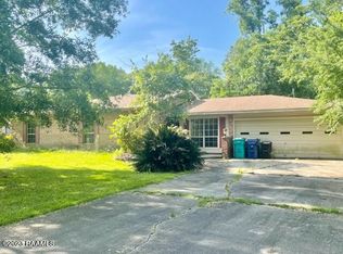 226 Tillou Andrus Dr, Opelousas, LA 70570