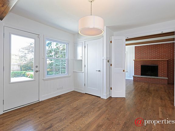 Dining/Kitchen