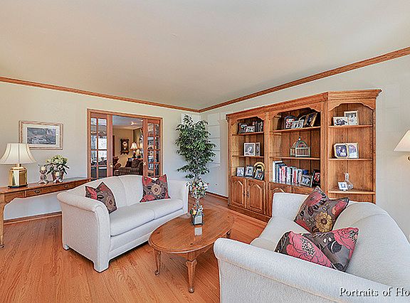 4th image of 1430 Bradley Ct