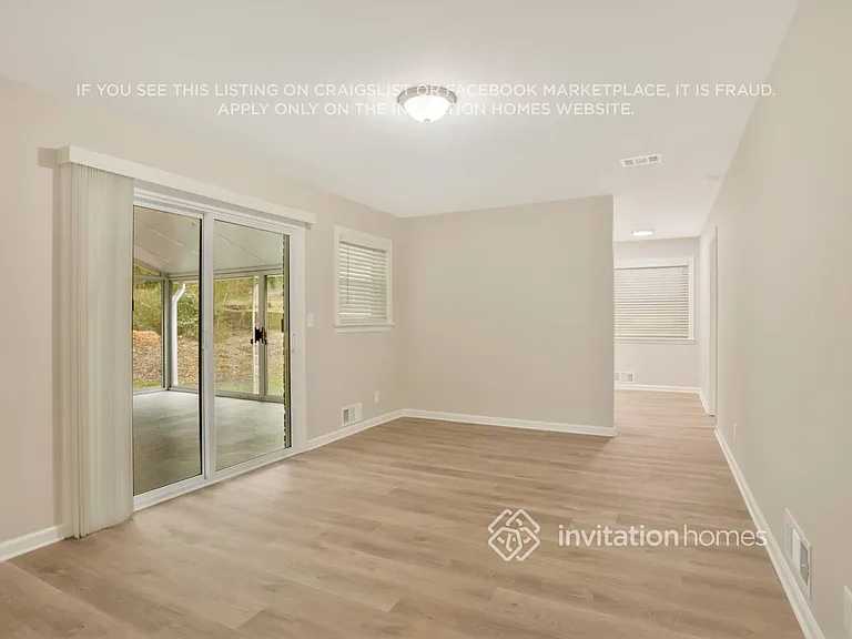 1707 Laurens Dr SW — Photo 14