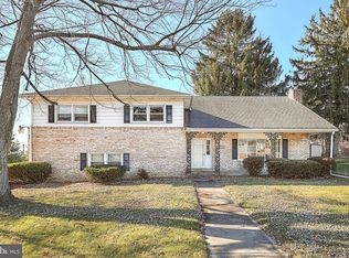 2300 Sunset Rd, York, PA 17406