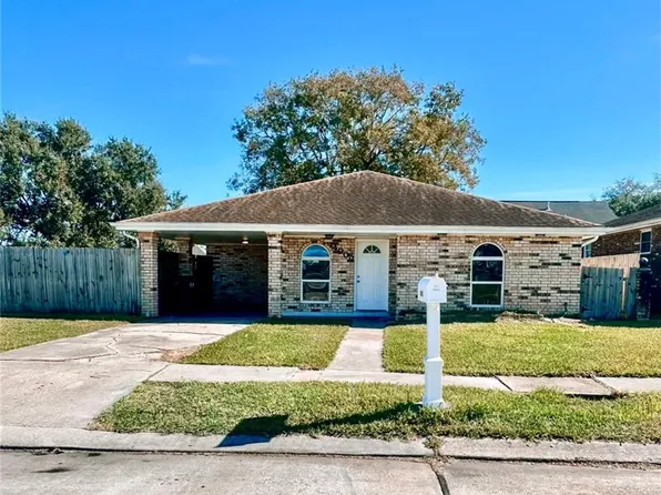 4005 Hamlet Dr, Chalmette, LA 70043