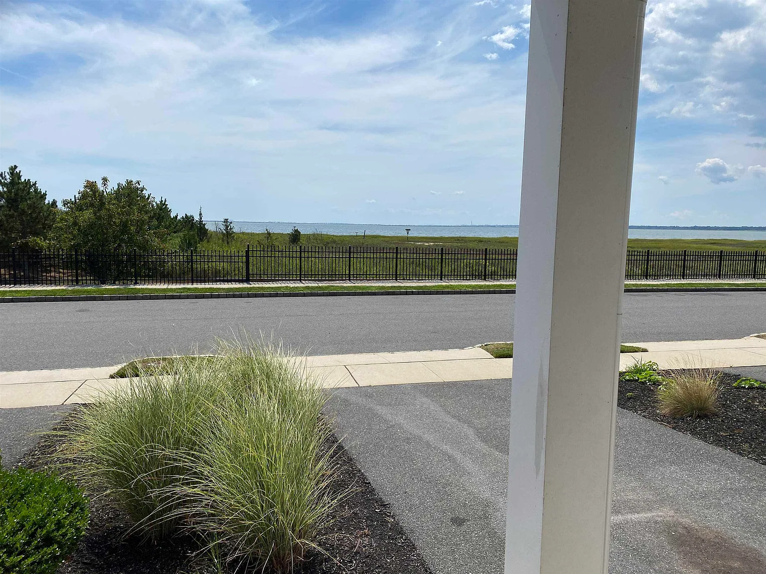 3 bed, 2.5 bath, $2,600 — Photo 4