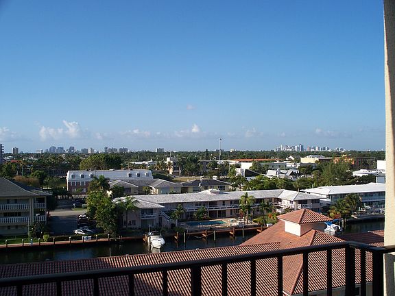 3rd image of 2881 NE 33rd Ct APT 7F