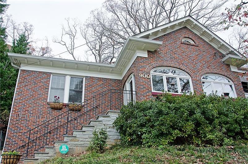 1st image of 900 Glen Arden Way NE