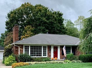 6810 Greenlawn Rd, Graymoor Devondale, KY 40222