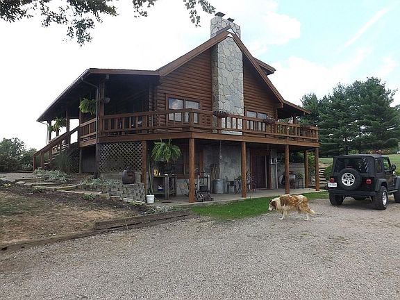 3rd image of 147 Martin Dr
