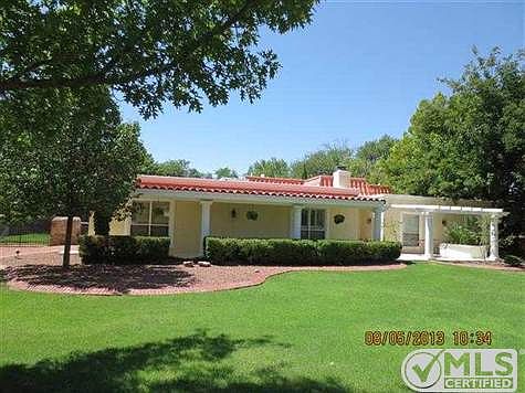2nd image of 704 La Mancha Ct