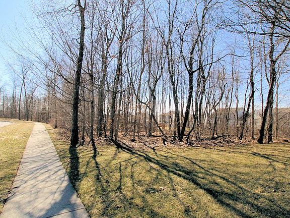5th image of 773 Heartland Meadows Dr