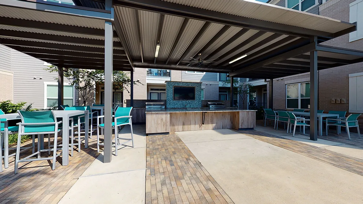 Building Photo - Bellrock Market Station