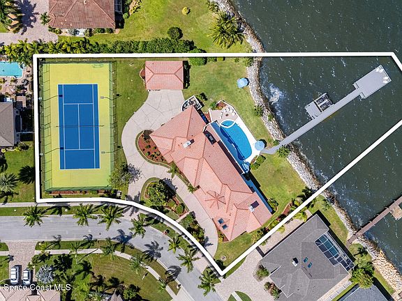 3rd image of 1840 Harbor Point Dr